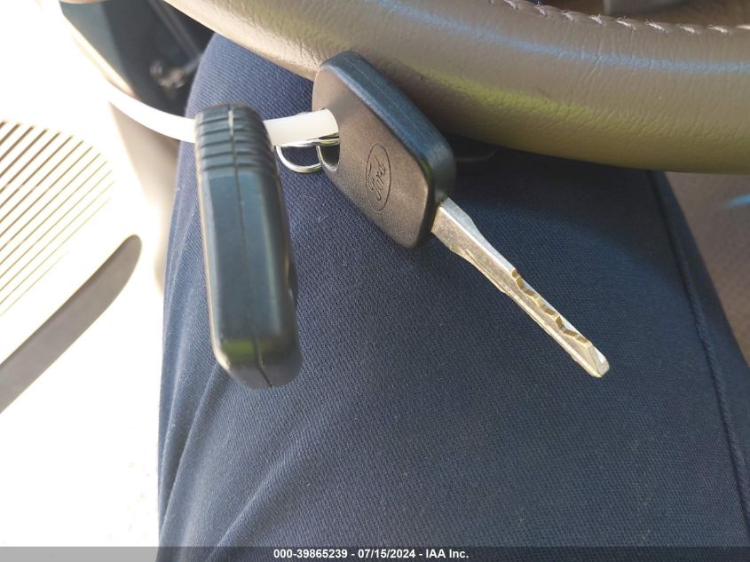 2002 Ford F150 VIN: 1FTX17242NA62362 Lot: 39865239