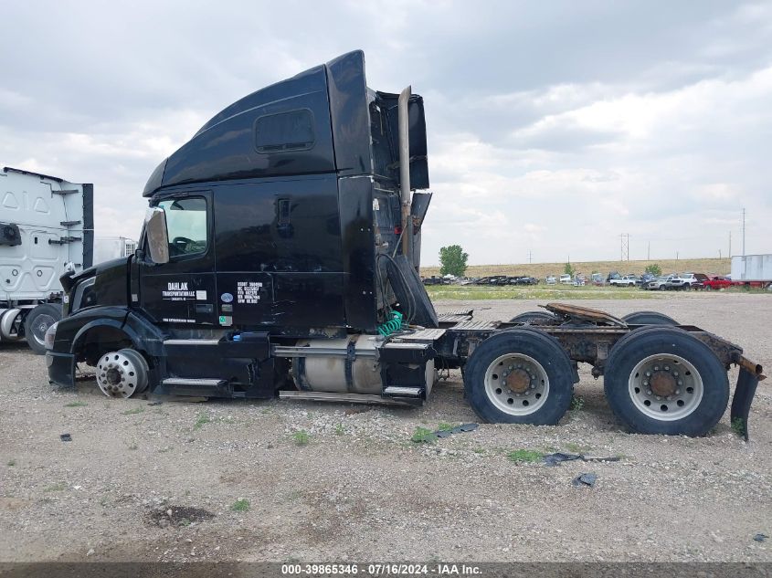 2017 Volvo Vnl VIN: 4V4NC9EH2HN967468 Lot: 39865346