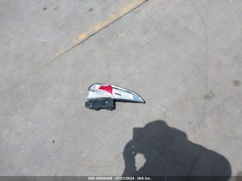 2020 TOYOTA COROLLA SE - JTDS4RCEXLJ039413