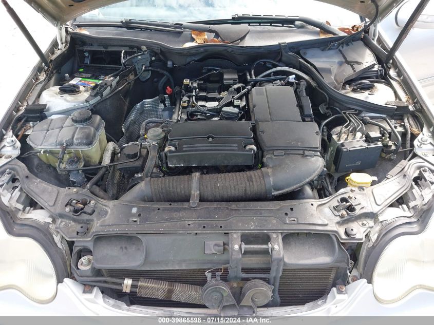 2004 Mercedes-Benz C 230 Kompressor Sport/Sport VIN: WDBRF40J84A637416 Lot: 39865598