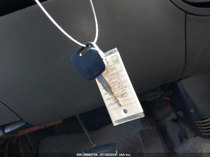 2000 Ford F-150 Lariat/Work Series/Xl/Xlt VIN: 1FTRX18L9YNC26379 Lot: 39865754