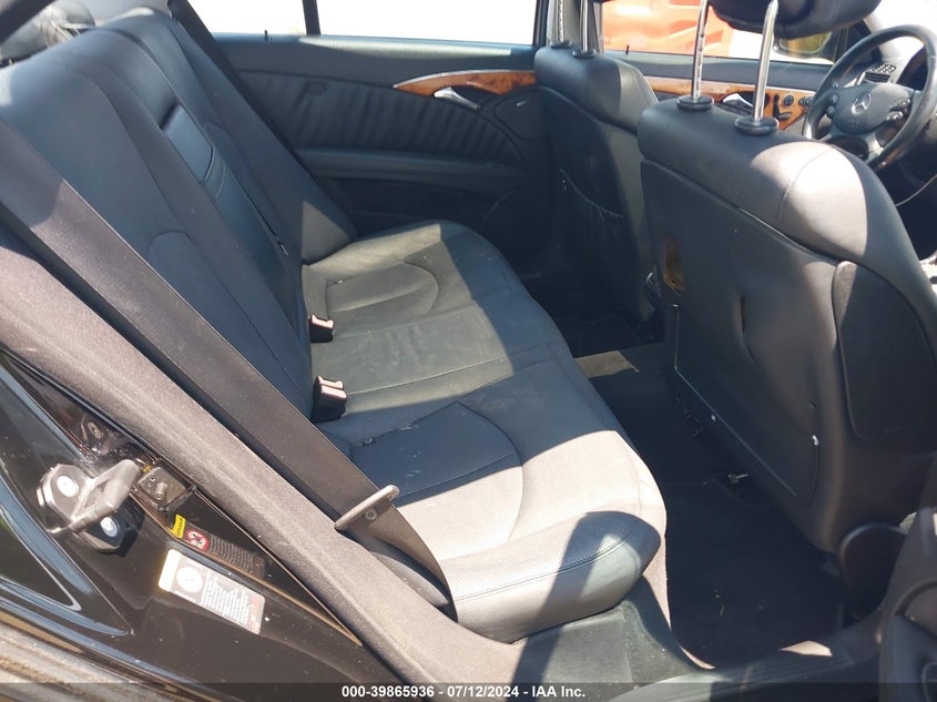 2008 Mercedes-Benz E 550 VIN: WDBUF72X48B248608 Lot: 39865936