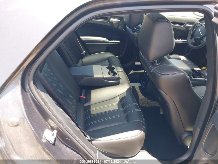 2023 Chrysler 300 300S VIN: 2C3CCABG4PH613799 Lot: 39866091