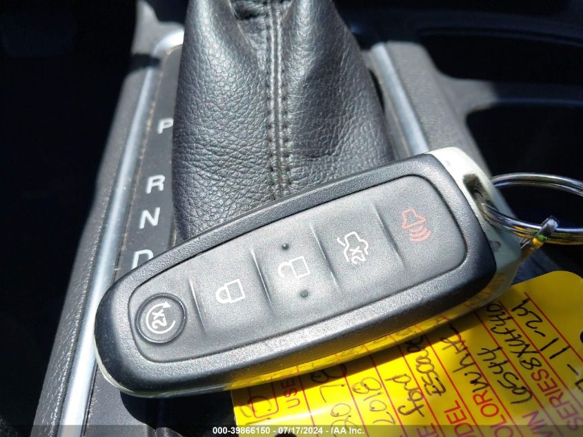 2018 Ford Escape Titanium VIN: 1FMCU9J99JUA56544 Lot: 39866150