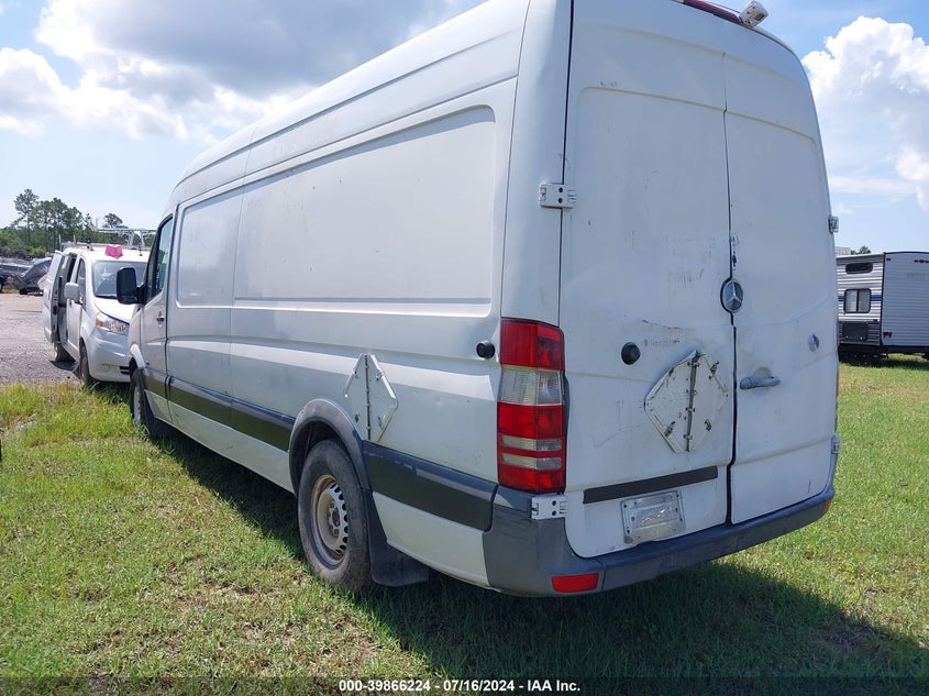 2011 Mercedes-Benz Sprinter 2500 High Roof VIN: WD3PE8CB1B5601493 Lot: 39866224