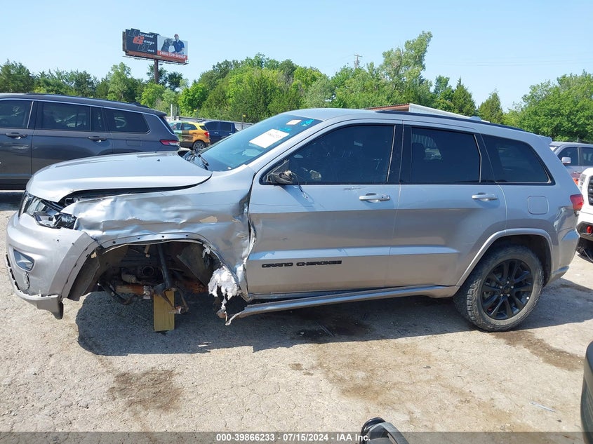 VIN 1C4RJFAG7JC449047 2018 JEEP GRAND CHEROKEE ALTITUDE 4X4