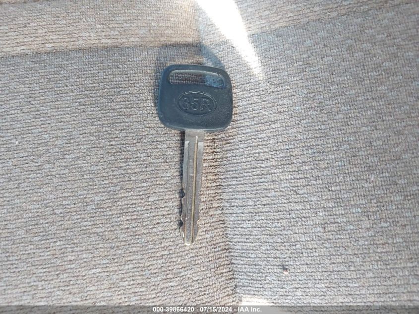 2000 Toyota Camry Le V6 VIN: 4T1BF22K2YU957442 Lot: 39866420