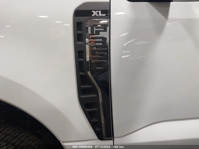 2024 FORD F-350 (VIN: 1FT8W3DA4REE29373