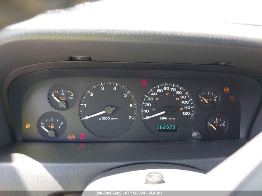 2004 Jeep Grand Cherokee Laredo VIN: 1J4GW48N94C177309 Lot: 39866682