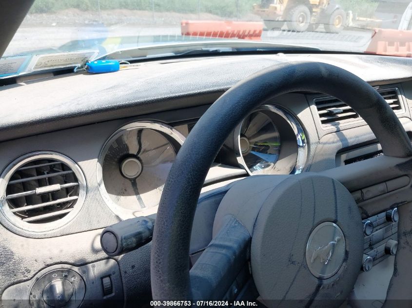 2012 Ford Mustang V6 VIN: 1ZVBP8AM8C5262051 Lot: 39866753