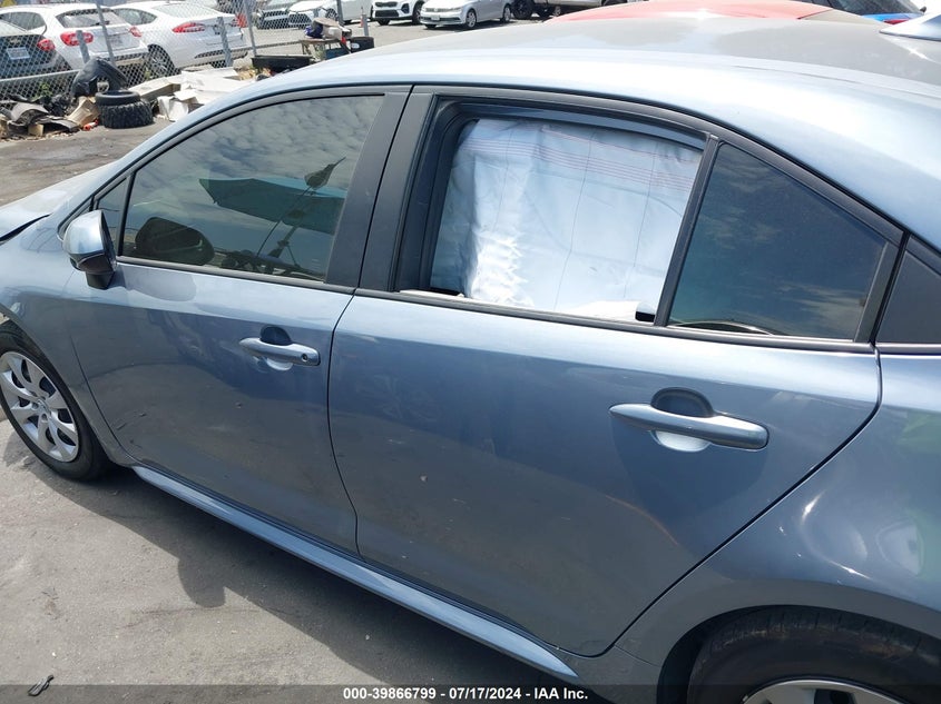 JTDEPMAEXN3028879 2022 Toyota Corolla Le