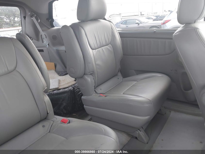 2007 Toyota Sienna Xle Limited VIN: 5TDBK22CX7S004957 Lot: 39866860