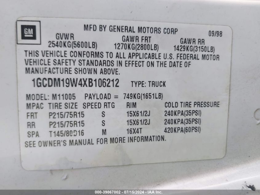 1999 Chevrolet Astro VIN: 1GCDM19W4XB106212 Lot: 39867002