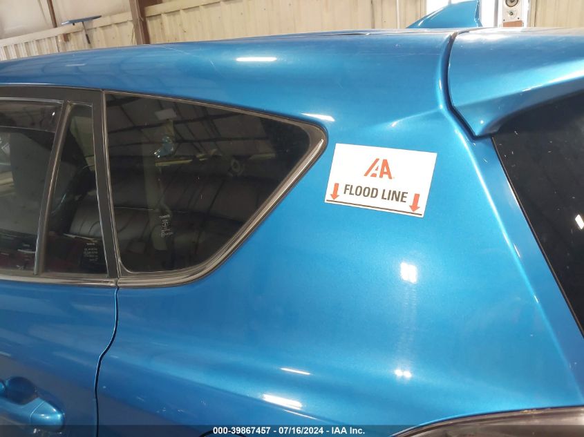 2018 TOYOTA RAV4 LE - JTMBFREV0JJ176221