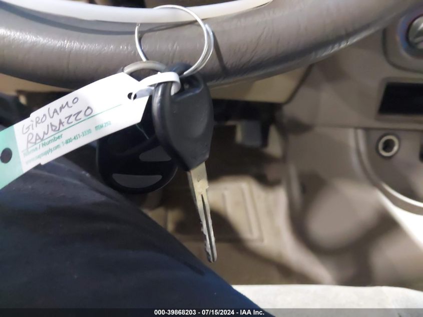 2000 Nissan Sentra Gxe/Xe VIN: 3N1CB51D3YL329329 Lot: 39868203