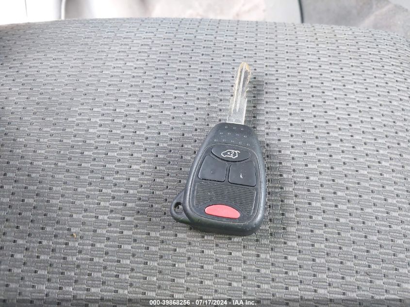 2006 Jeep Commander VIN: 1J8HH48K56C358039 Lot: 39868256