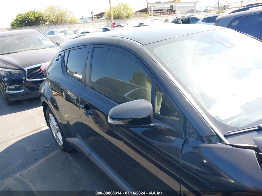 VIN JTNKHMBX8L1067779 2020 TOYOTA C-HR XLE/LE/LIMITED