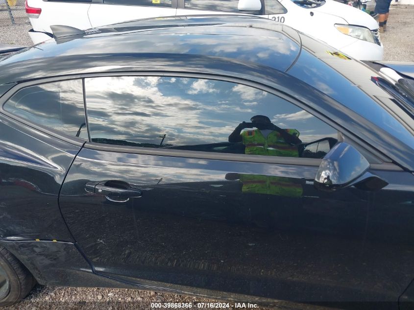 2017 Chevrolet Camaro 2Lt VIN: 1G1FD1RSXH0168242 Lot: 39868366