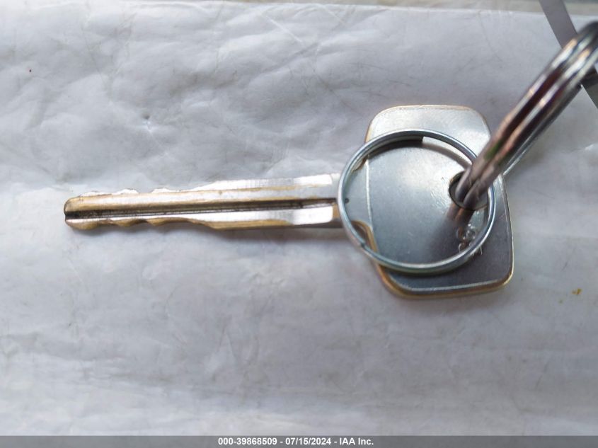 2000 Toyota Camry Le VIN: 4T1BG22K7YU986450 Lot: 39868509