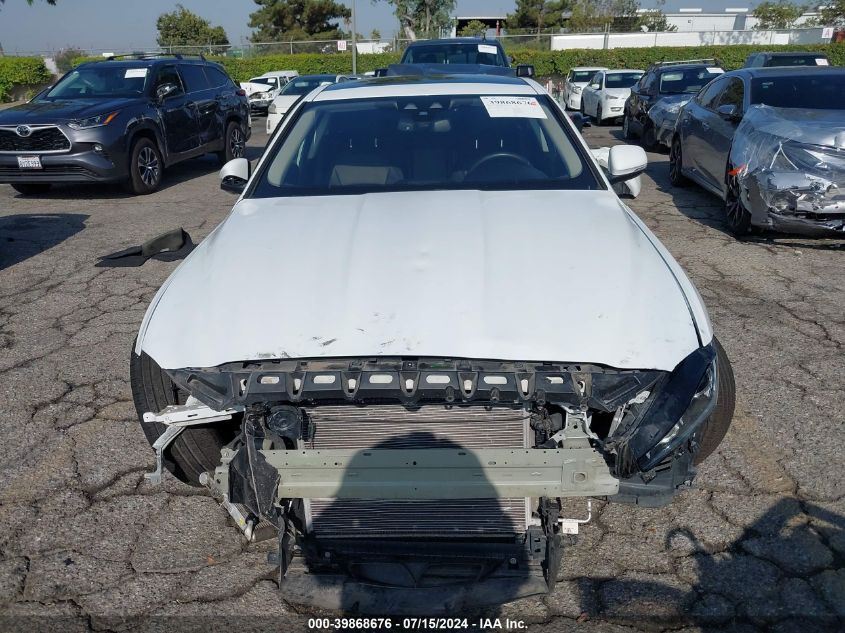 2018 Jaguar Xe 25T Premium VIN: SAJAD4FX1JCP35110 Lot: 39868676