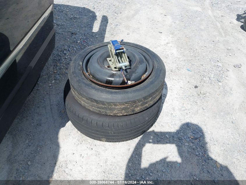 2011 Chrysler Town & Country Touring VIN: 2A4RR5DG3BR667021 Lot: 39868744