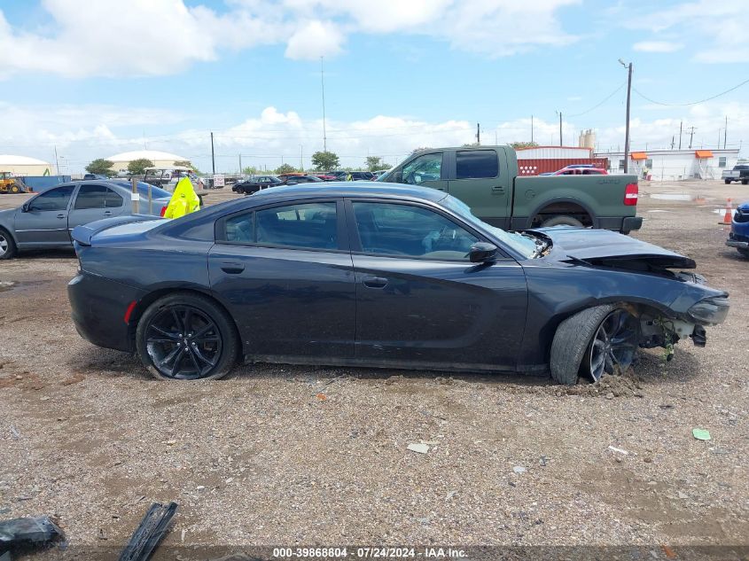 VIN 2C3CDXBG2JH335833 2018 DODGE CHARGER SXT RWD