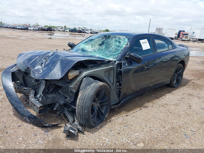VIN 2C3CDXBG2JH335833 2018 DODGE CHARGER SXT RWD