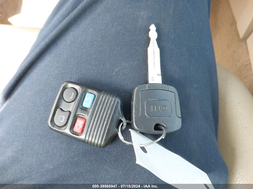 2008 Ford Mustang VIN: 1ZVHT80N885128308 Lot: 39868847