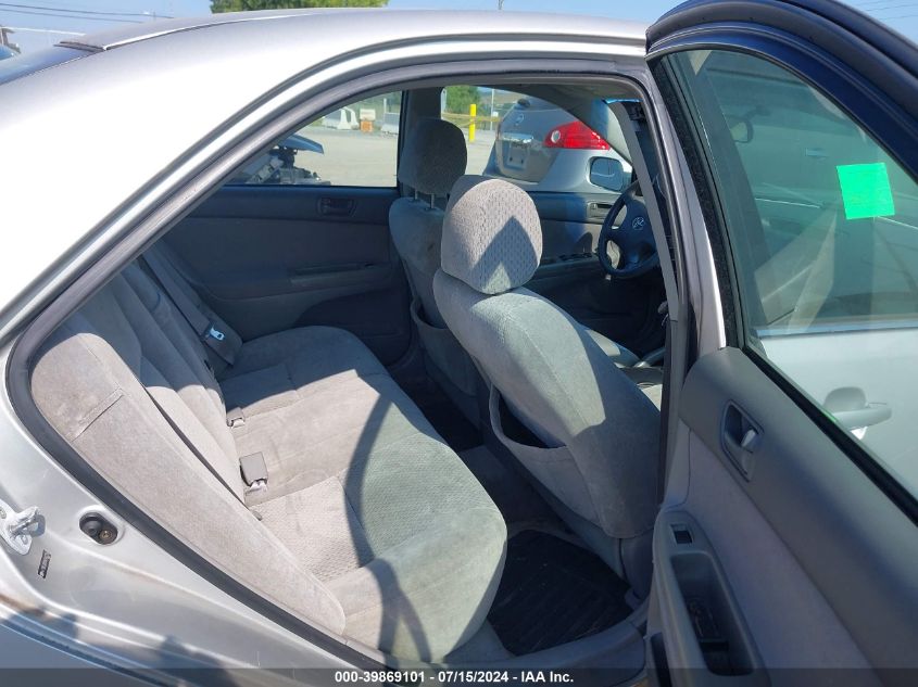 2004 Toyota Camry Le VIN: 4T1BE32KX4U340356 Lot: 39869101