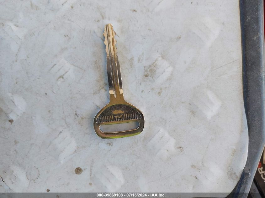 1999 Toyota Camry Le VIN: JT2BG22K0X0331193 Lot: 39869108