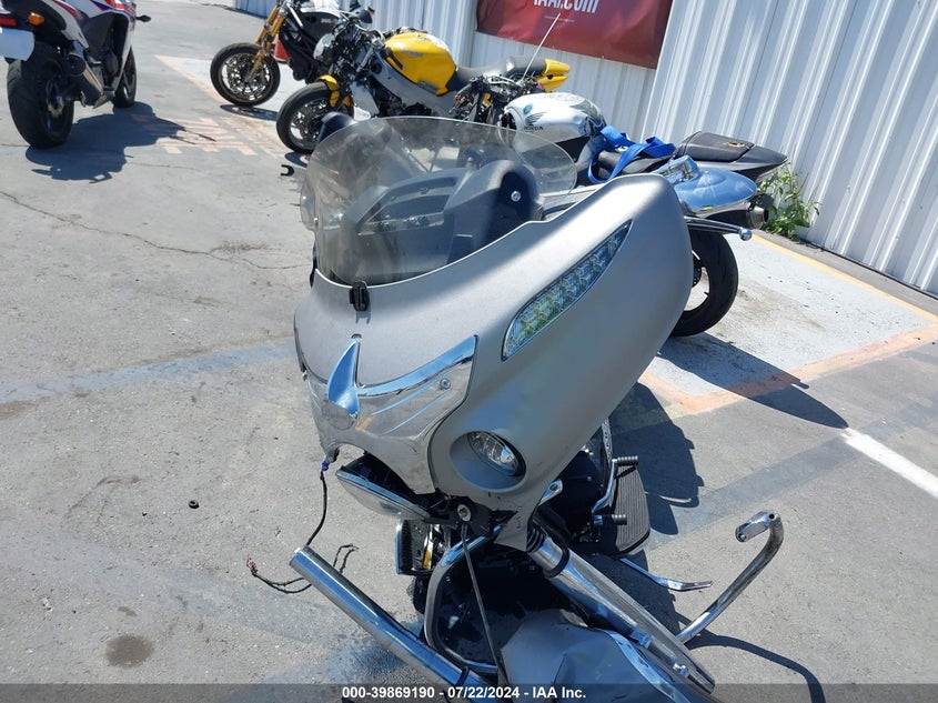 VIN 56KTCAAA8H3346402 2017 INDIAN MOTORCYCLE CO. CHIEFTAIN