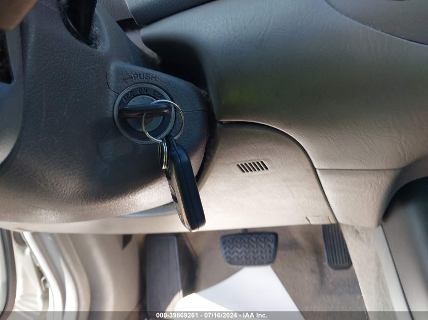 2004 Toyota Camry Le/Xle/Se VIN: 4T1BE32K84U271196 Lot: 39869261