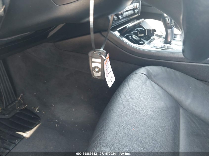 2012 BMW 528I xDrive VIN: WBAXH5C55CDW02558 Lot: 39869342