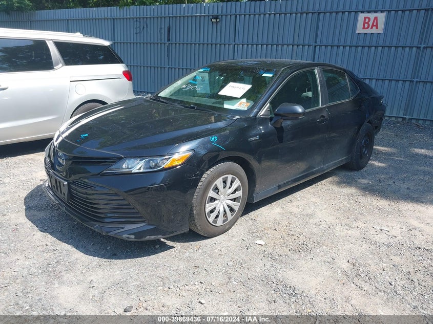 2018 TOYOTA CAMRY HYBRID LE - 4T1B31HKXJU001710