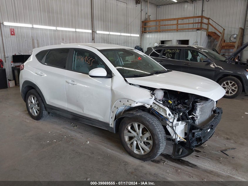 VIN KM8J23A4XMU402944 2021 HYUNDAI TUCSON SE