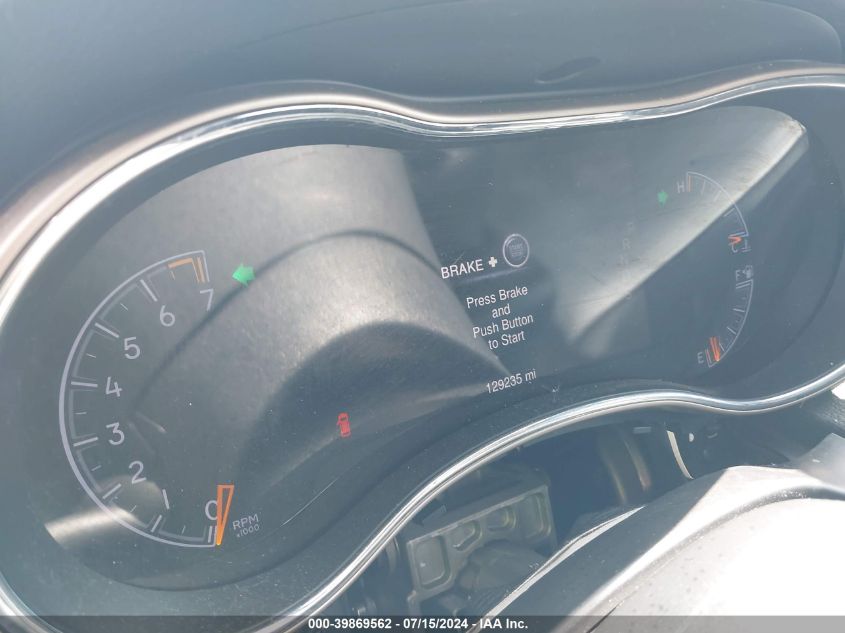 2015 Jeep Grand Cherokee Limited VIN: 1C4RJFBG4FC152095 Lot: 39869562