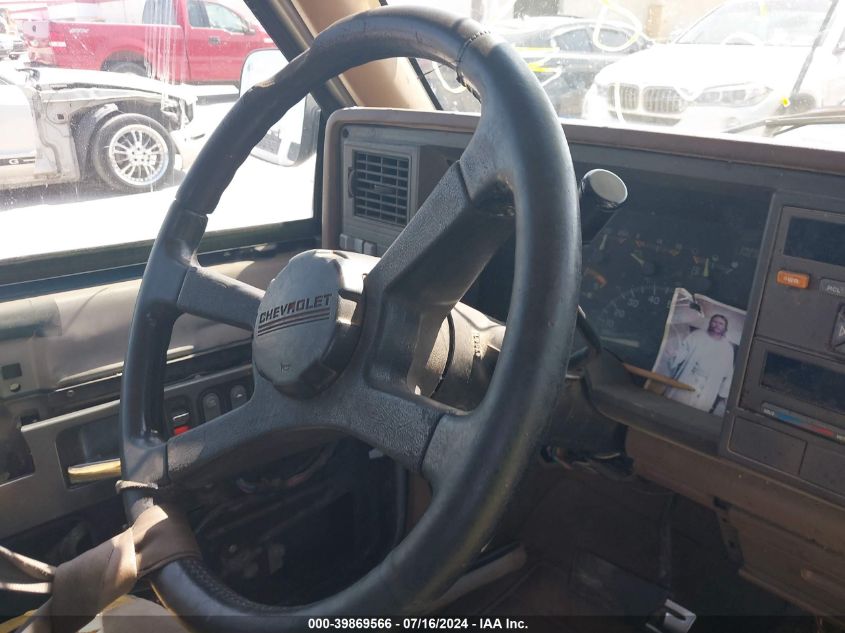 1994 Chevrolet Gmt-400 C1500 VIN: 2GCEC19K5R1323159 Lot: 39869566