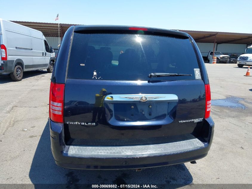 2010 Chrysler Town & Country New Lx VIN: 2A4RR2D1XAR357389 Lot: 39869882