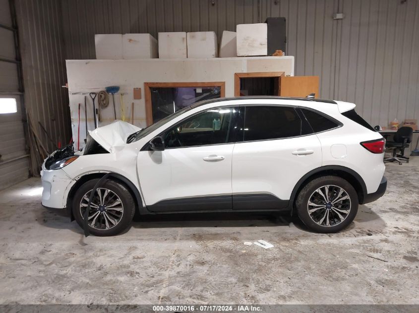 2022 Ford Escape Se VIN: 1FMCU9G64NUC00570 Lot: 39870016