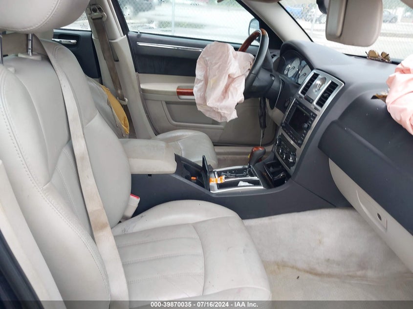 2005 Chrysler 300C VIN: 2C3JA63H85H168398 Lot: 39870035