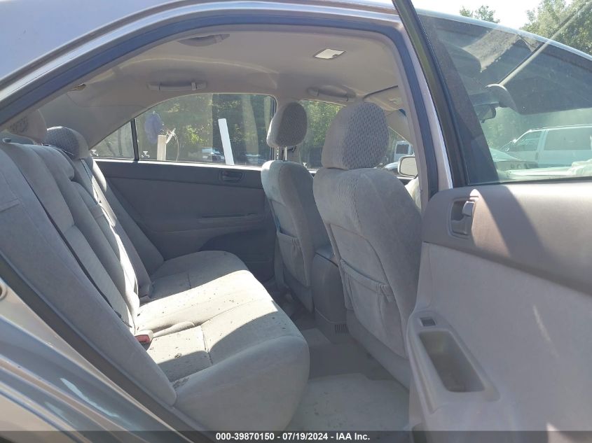 2004 Toyota Camry Le/Xle/Se VIN: 4T1BE32K34U860818 Lot: 39870150