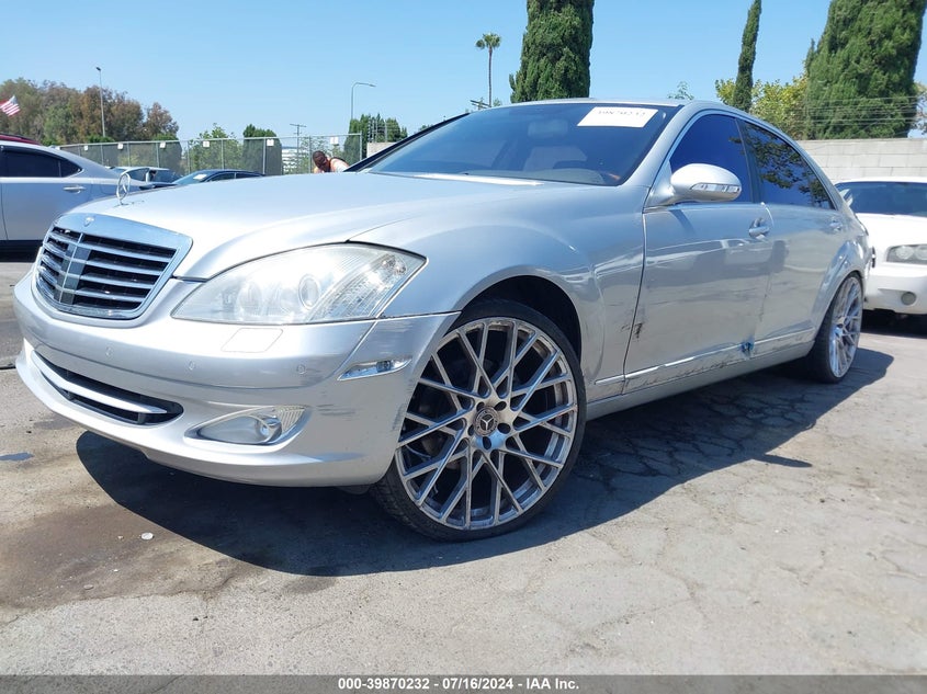 2007 Mercedes-Benz S 550 550 VIN: WDDNG71X37A107737 Lot: 39870232