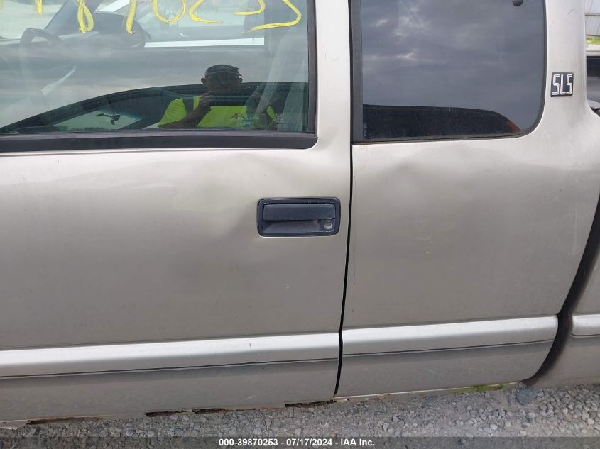 1998 GMC Sonoma VIN: 1GTCS1941W8539658 Lot: 39870253