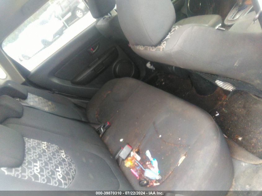 2010 Kia Soul + VIN: KNDJT2A27A7701375 Lot: 39870310