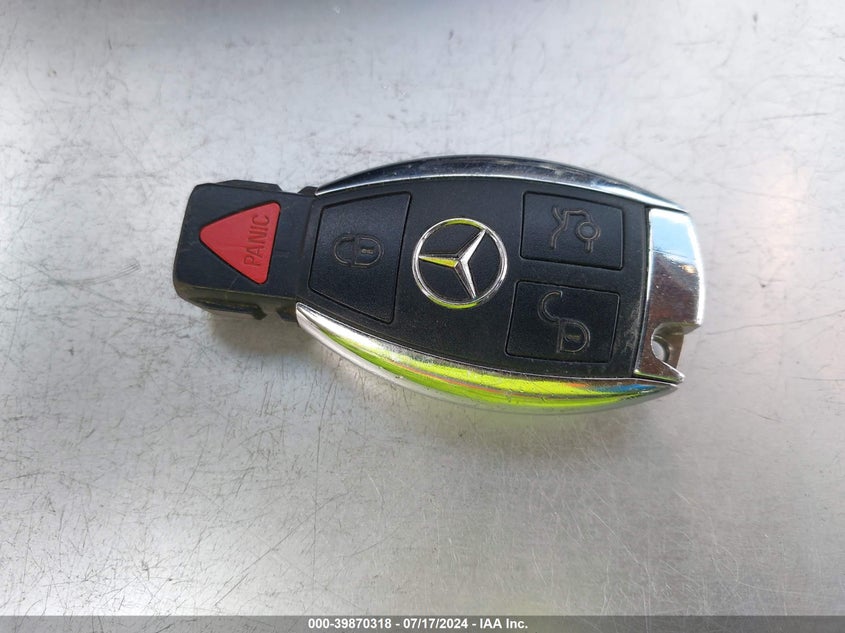 2015 Mercedes-Benz C 300 VIN: 55SWF4JB2FU053856 Lot: 39870318