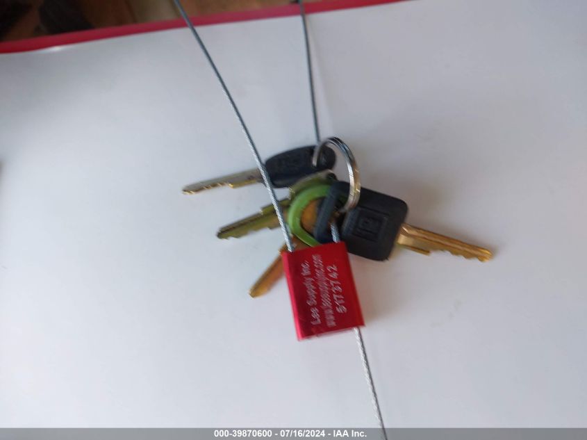 1988 Chevrolet Gmt-400 C2500 VIN: 1GCFC24K0JZ325771 Lot: 39870600