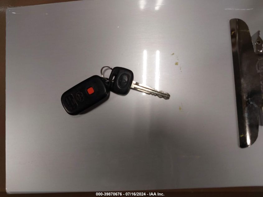 2006 Toyota Highlander VIN: JTEGD21A960153261 Lot: 39870676