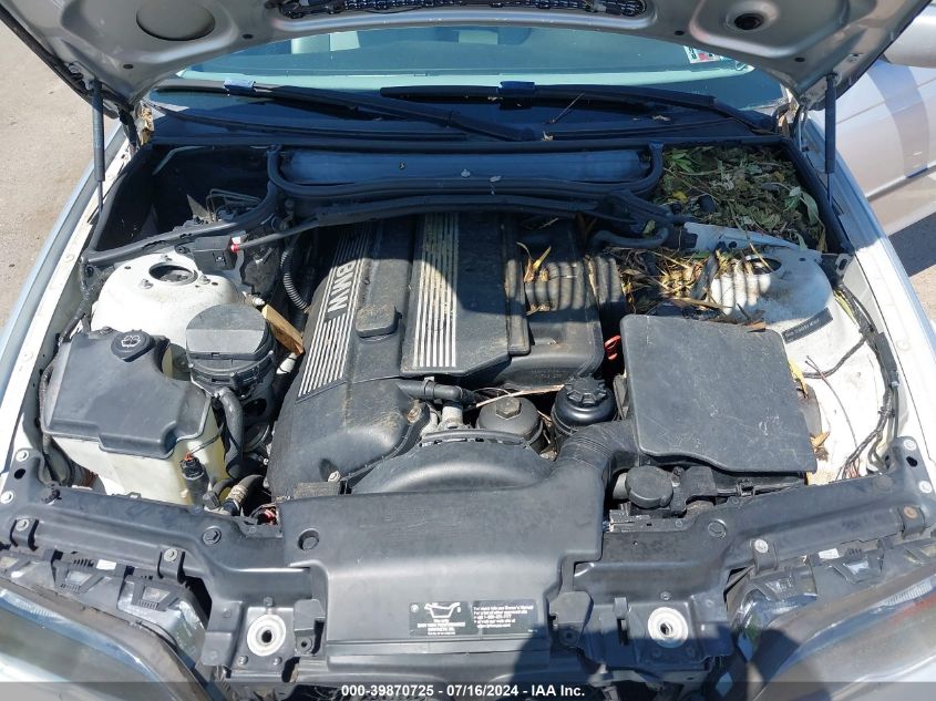 2004 BMW 325Xi VIN: WBAEU33454PR11901 Lot: 39870725