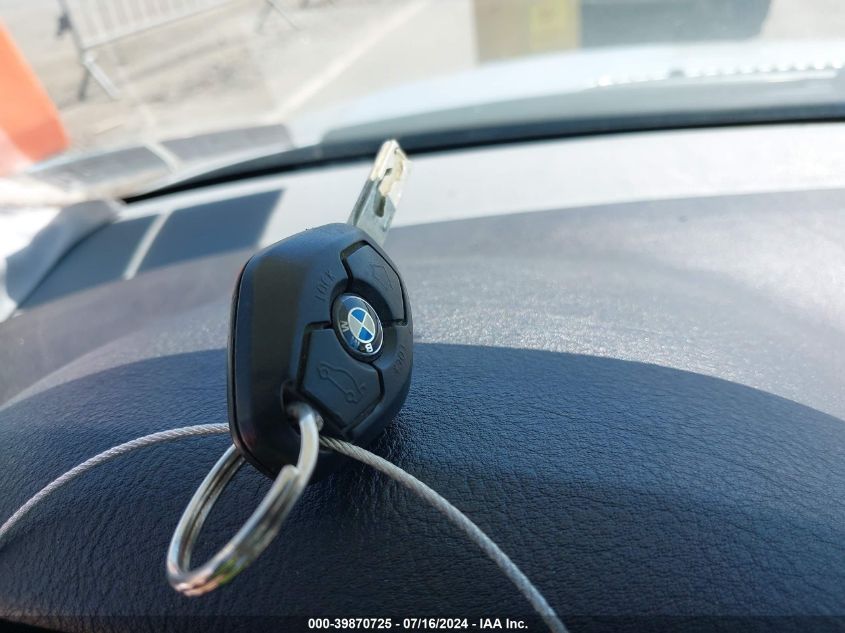 2004 BMW 325Xi VIN: WBAEU33454PR11901 Lot: 39870725