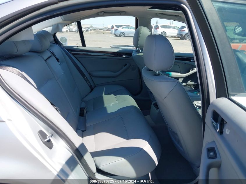 2004 BMW 325Xi VIN: WBAEU33454PR11901 Lot: 39870725